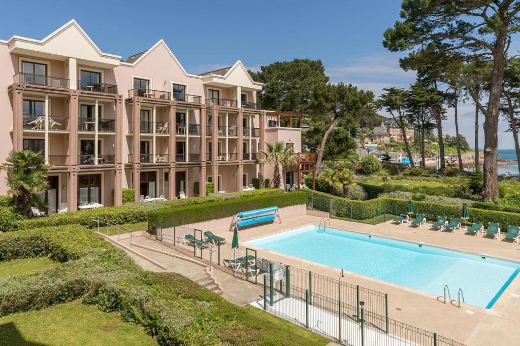 Appartement Plage De Trestraou 45M2 Perros-Guirec Exteriör bild